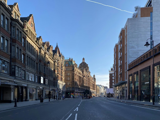Luxury Living: 5 Poshest Neighborhoods in London Revealed