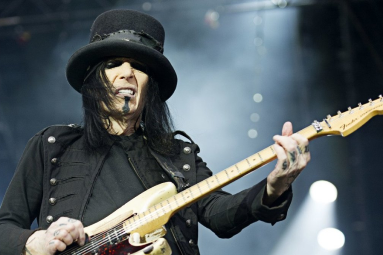 Mick Mars Net Worth